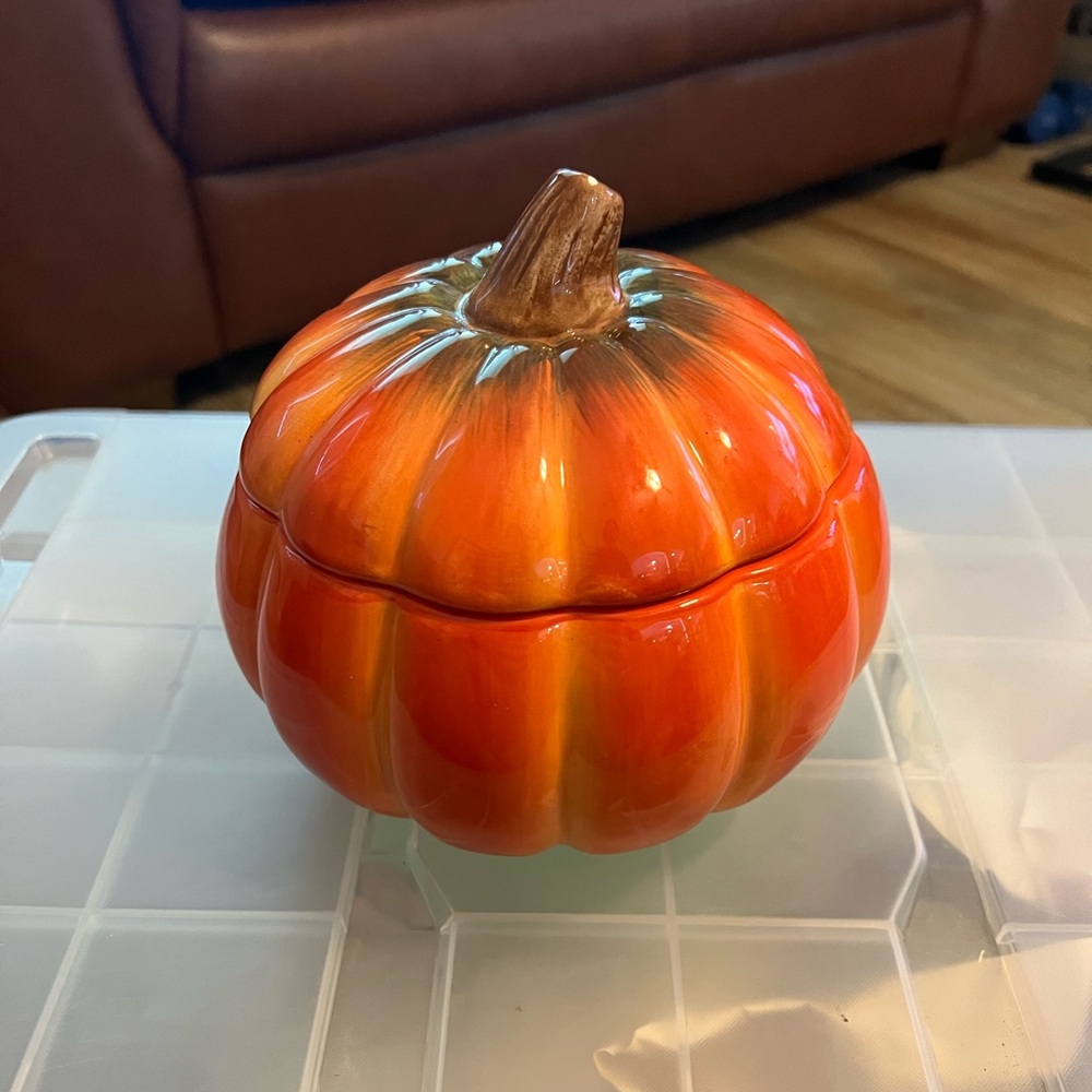 New Ceramic Pumpkin Container